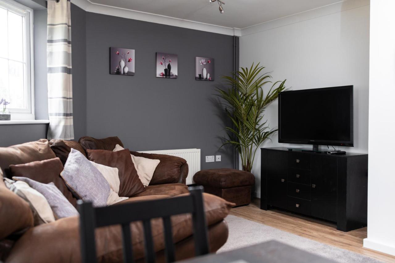 Charming 2Br Ground Floor Flat In Sholing, 11 Mins From City Centre - Recently Set Up With Love Southampton Exterior photo